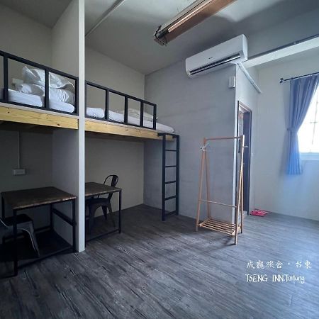 T'ai-tung成瘾旅舍公寓 外观 照片